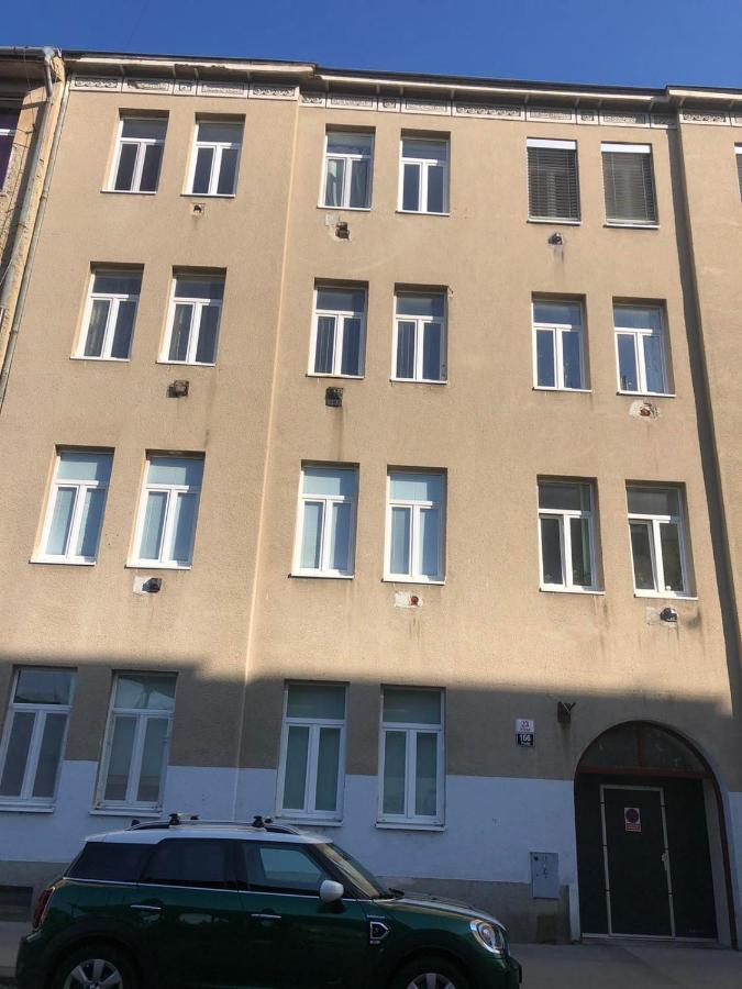 Apartment 5 Min By Walk To The Center Μπρνο Εξωτερικό φωτογραφία